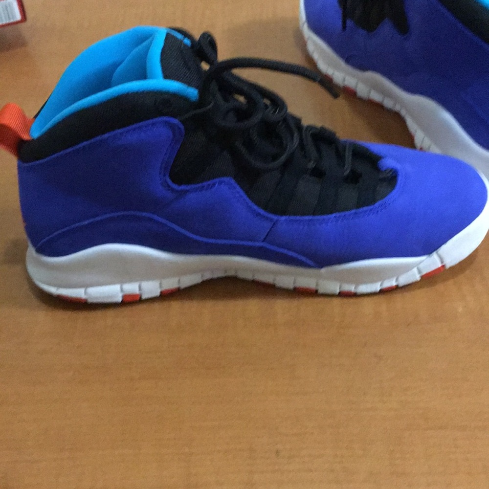 Air Jordan 10 RETRO (GS) - Picture 3 of 4